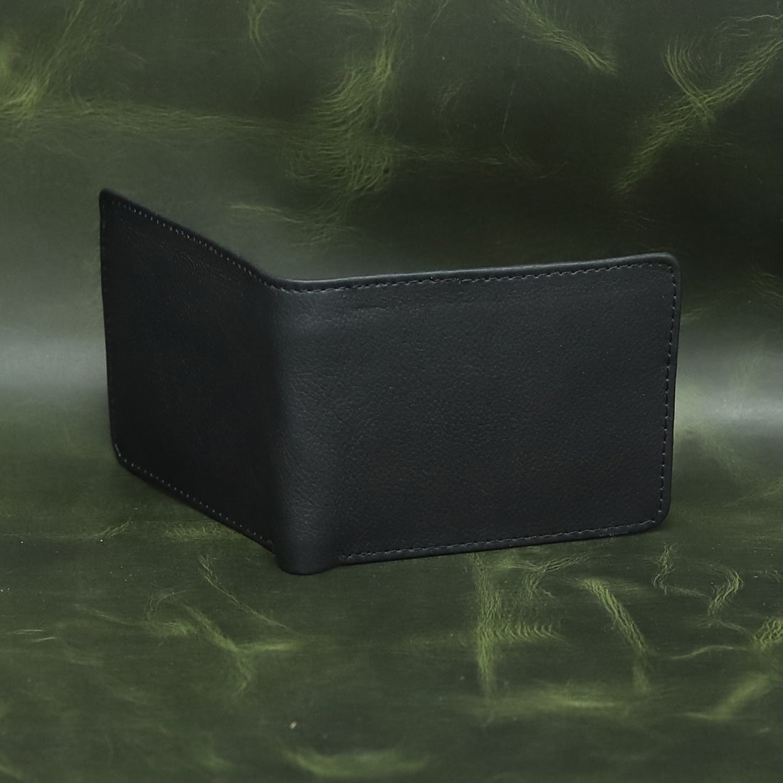 Minimalist Bi-Fold Leather Wallet with Coin Pocket